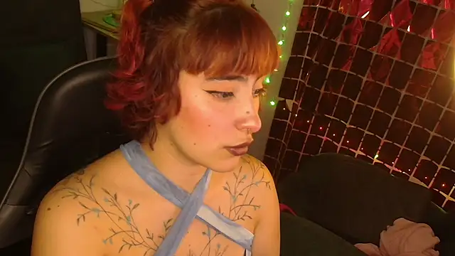 Miacatsito3 online show from April 30, 1:56 am