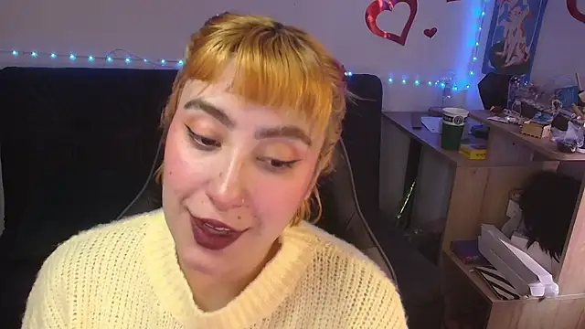 Miacatsito3 online show from June 24, 9:01 pm