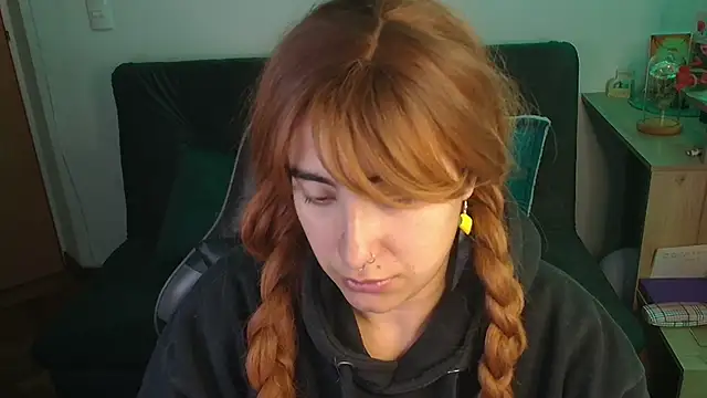 Miacatsito3 online show from December 23, 2:22 am