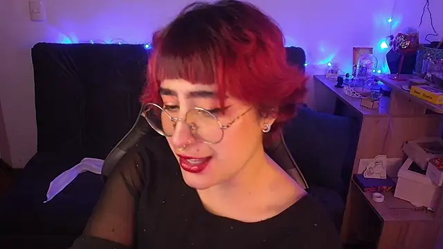 Miacatsito3 online show from March 19, 2:11 am