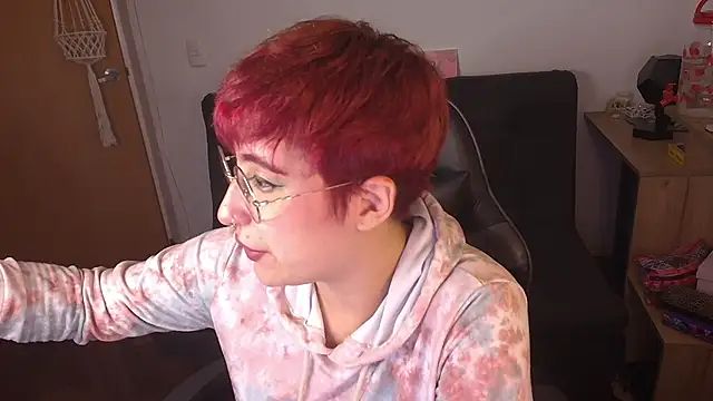 Miacatsito3 online show from November 7, 1:10 am