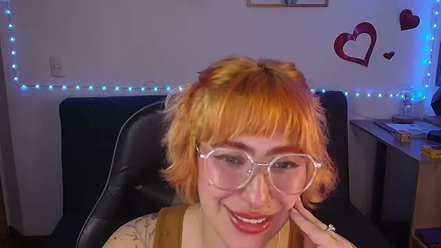 Miacatsito3 online show from June 5, 6:52 am