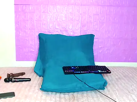 boujee01 online show from November 19, 9:59 pm