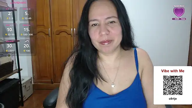 Snapshot of alexandraa19 chatting on September 22, 3:45 am alexandraa19 online show from September 22, 3:45 am