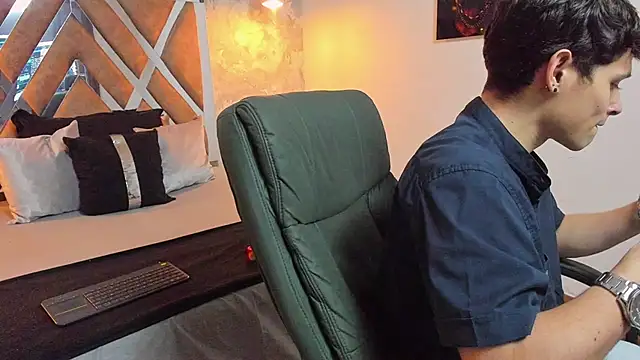 kraven lust online show from October 3, 2:59 am