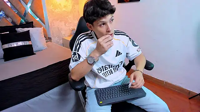 kraven lust online show from October 23, 3:05 am