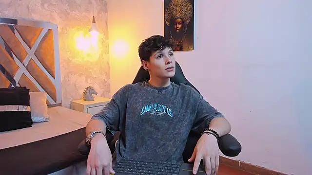 kraven lust online show from March 8, 3:10 am