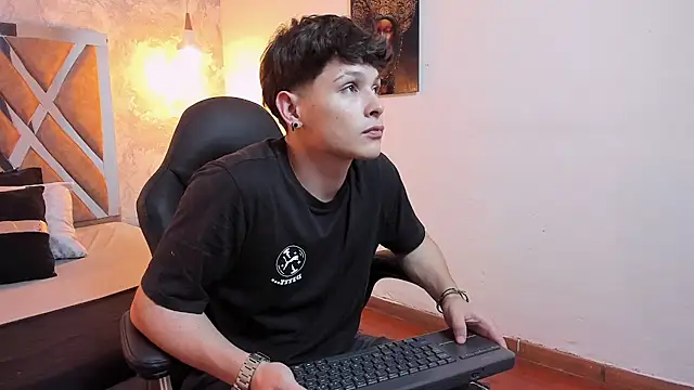 kraven lust online show from March 25, 3:39 am