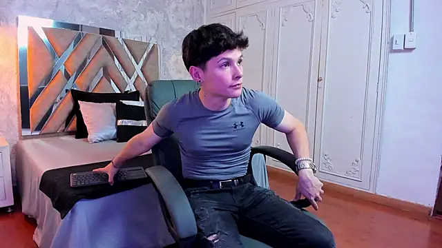 kraven lust online show from November 15, 3:10 am