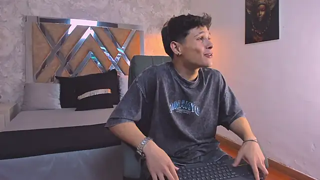 kraven lust online show from December 18, 3:11 am