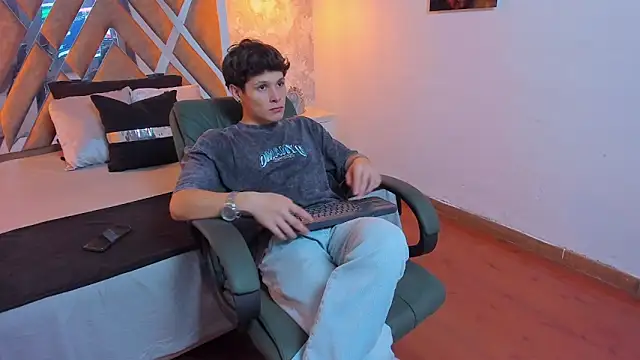 kraven lust online show from September 30, 3:01 am