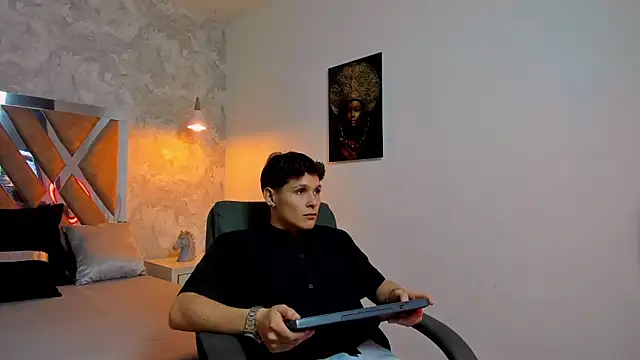 kraven lust online show from November 7, 3:00 am