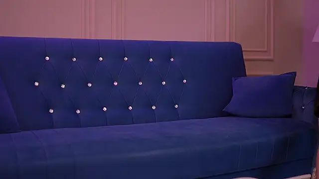 Snapshot of KatieHayes chatting on February 1, 7:56 pm KatieHayes online show from February 1, 7:56 pm