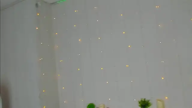 Snapshot of Amanda_Reedd chatting on November 7, 8:52 am Amanda Reedd online show from November 7, 8:52 am