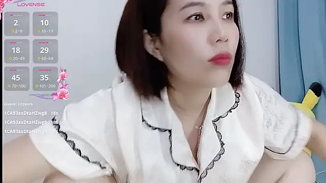 Snapshot of Miraitowa_ chatting on July 7, 2:09 pm Miraitowa online show from July 7, 2:09 pm