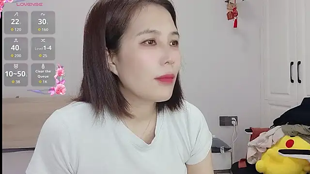 Snapshot of Miraitowa_ chatting on June 11, 2:11 am Miraitowa online show from June 11, 2:11 am