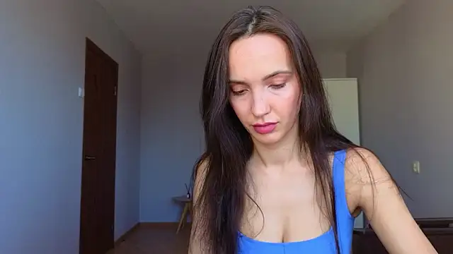 Lillian-Clark online show from February 19, 9:39 am