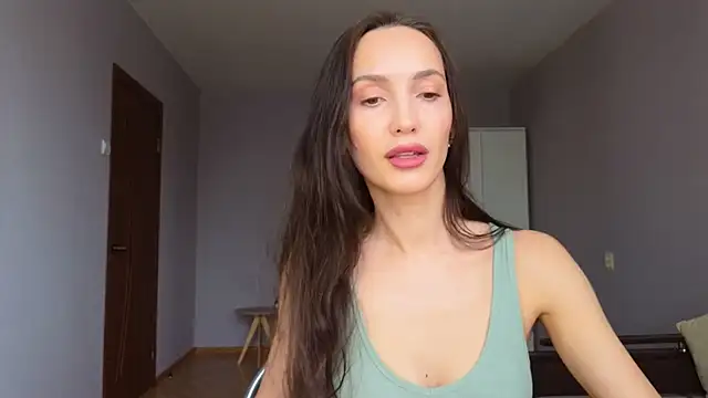 Lillian-Clark online show from February 5, 9:16 am