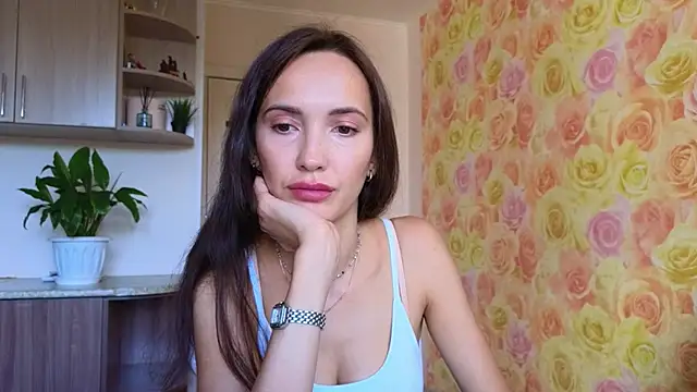 Lillian-Clark online show from October 6, 4:46 am