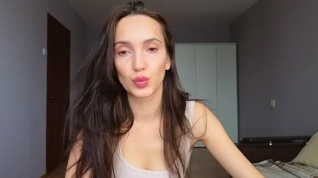 Lillian-Clark online show from February 28, 10:59 am