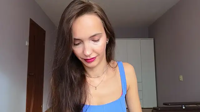 Lillian-Clark online show from September 29, 4:52 am