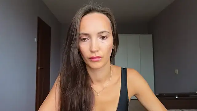 Lillian-Clark online show from April 10, 6:42 am