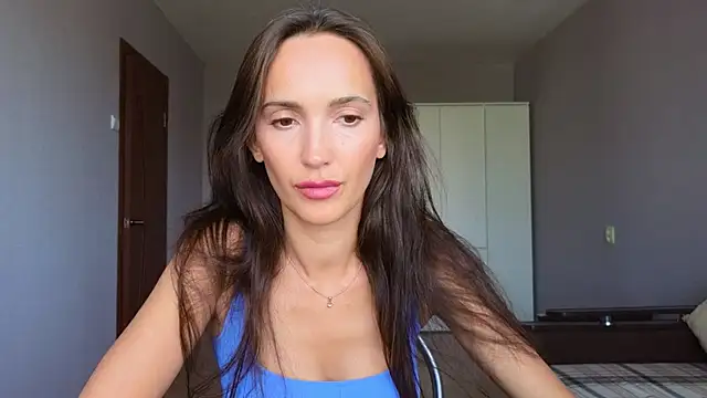 Lillian-Clark online show from April 18, 10:39 am