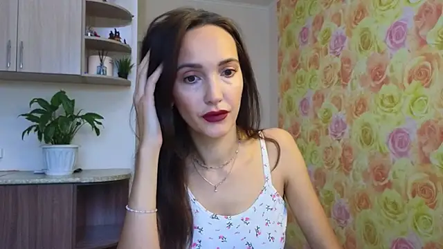 Lillian-Clark online show from October 16, 4:54 am