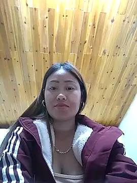 Snapshot of Dung_x chatting on February 4, 6:58 pm Dung x online show from February 4, 6:58 pm