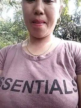 Snapshot of Dung_x chatting on March 1, 5:07 am Dung x online show from March 1, 5:07 am