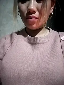 Snapshot of Dung_x chatting on February 10, 12:48 pm Dung x online show from February 10, 12:48 pm