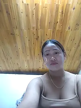 Snapshot of Dung_x chatting on February 6, 2:40 am Dung x online show from February 6, 2:40 am