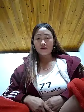 Snapshot of Dung_x chatting on February 2, 12:53 am Dung x online show from February 2, 12:53 am