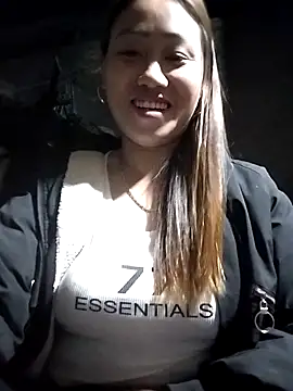 Snapshot of Dung_x chatting on January 15, 9:45 am Dung x online show from January 15, 9:45 am