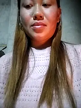 Snapshot of Dung_x chatting on February 12, 12:27 pm Dung x online show from February 12, 12:27 pm