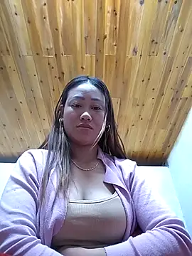 Snapshot of Dung_x chatting on February 9, 10:08 pm Dung x online show from February 9, 10:08 pm