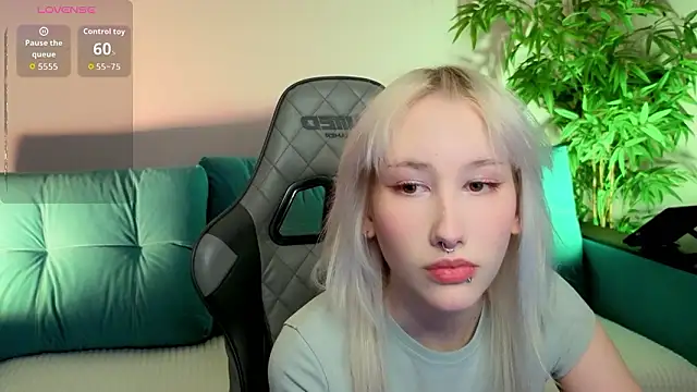 evlica online show from February 24, 2:29 pm