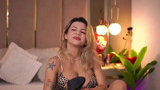 CamilaStarr online show from March 5, 7:32 pm