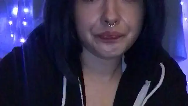 shybeotch online show from September 26, 9:38 am