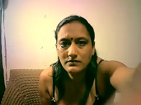 Indiansexyboobs18 online show from November 23, 2:16 pm