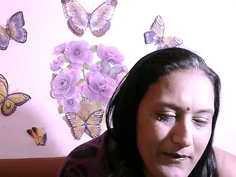 Snapshot of Indiansexyboobs18 chatting on September 18, 7:33 am Indiansexyboobs18 online show from September 18, 7:33 am