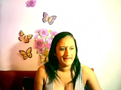 Indiansexyboobs18 online show from November 10, 8:19 am