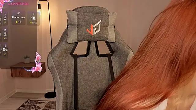 Snapshot of Frences_Eyes chatting on November 9, 1:26 pm Frences Eyes online show from November 9, 1:26 pm