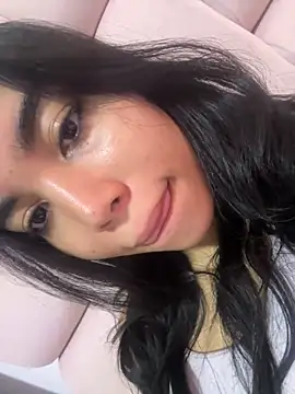 karolaalcendra online show from February 5, 9:54 pm