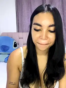 Snapshot of karolaalcendra chatting on November 8, 2:26 am karolaalcendra online show from November 8, 2:26 am