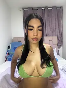 Snapshot of karolaalcendra chatting on November 7, 3:55 am karolaalcendra online show from November 7, 3:55 am