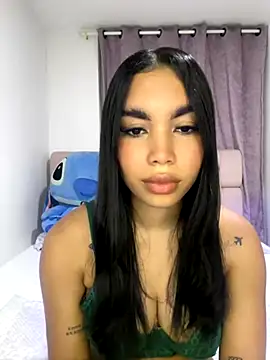 Snapshot of karolaalcendra chatting on November 26, 3:06 am karolaalcendra online show from November 26, 3:06 am