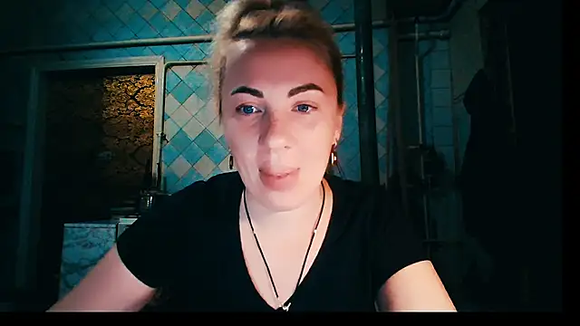 EmmaCat  online show from November 28, 6:46 am