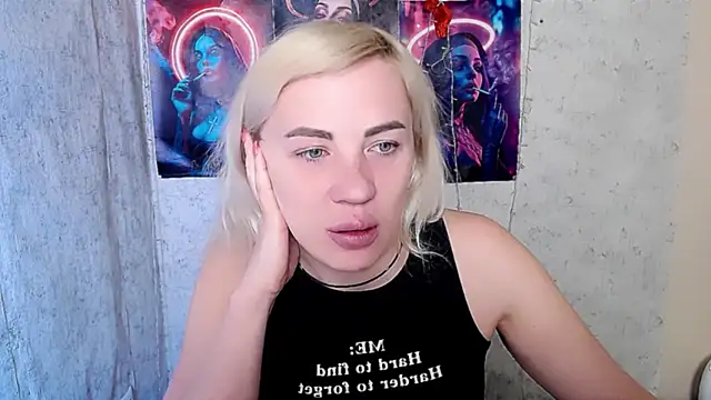 EmmaCat  online show from February 18, 6:33 am