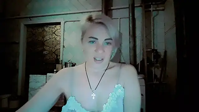 EmmaCat  online show from February 15, 10:47 am